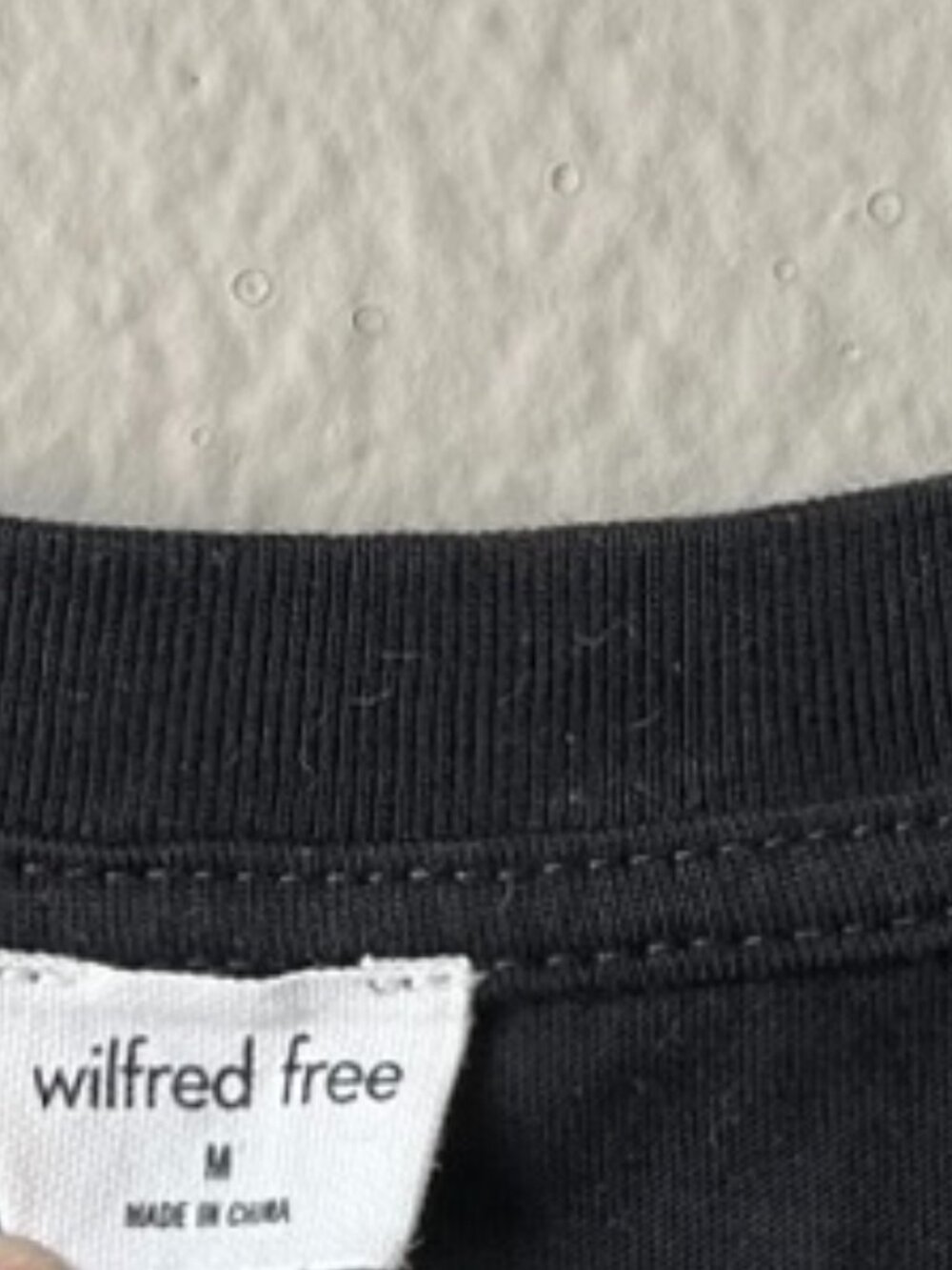 WILFRED FREE Aritzia Black 100% Cotton Cropped Short Sleeve T-Shirt Size M - Picture 3 of 5